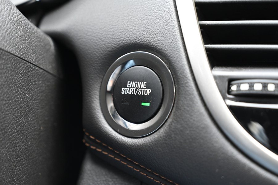 2017 Chevrolet Trax AWD 4dr LT, available for sale in Waterbury, Connecticut | Highline Car Connection. Waterbury, Connecticut 2017 Chevrolet Trax AWD 4dr LT, available for sale in Waterbury, Connecticut | Highline Car Connection. Waterbury, Connecticut