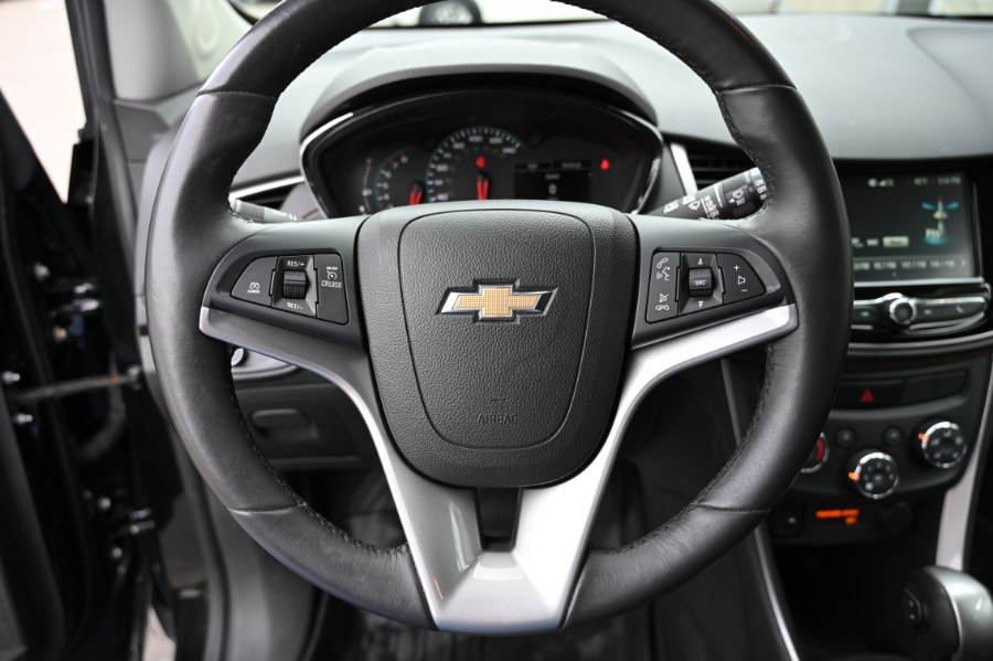 2017 Chevrolet Trax AWD 4dr LT, available for sale in Waterbury, Connecticut | Highline Car Connection. Waterbury, Connecticut 2017 Chevrolet Trax AWD 4dr LT, available for sale in Waterbury, Connecticut | Highline Car Connection. Waterbury, Connecticut