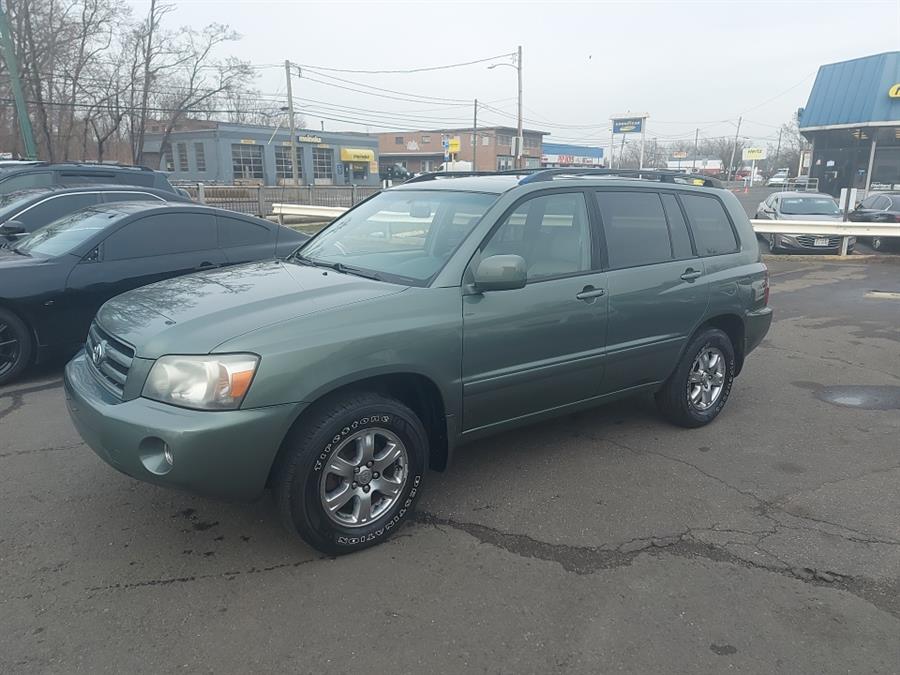 2006 Toyota Highlander 4dr V6 4WD w/3rd Row, available for sale in West Hartford, Connecticut | Chadrad Motors llc. West Hartford, Connecticut 2006 Toyota Highlander 4dr V6 4WD w/3rd Row, available for sale in West Hartford, Connecticut | Chadrad Motors llc. West Hartford, Connecticut