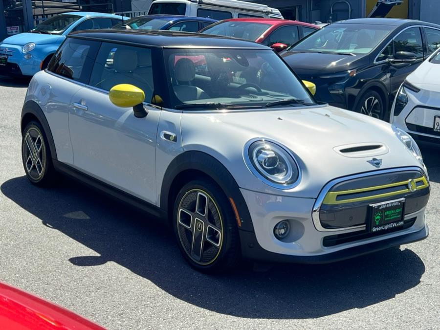2020 MINI Cooper SE Iconic, available for sale in Daly City, California | Green Light Auto Wholesale. Daly City, California 2020 MINI Cooper SE Iconic, available for sale in Daly City, California | Green Light Auto Wholesale. Daly City, California
