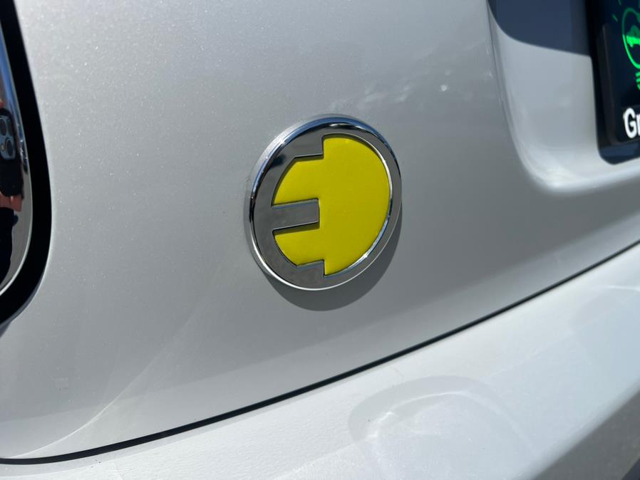 2020 MINI Cooper SE Iconic, available for sale in Daly City, California | Green Light Auto Wholesale. Daly City, California 2020 MINI Cooper SE Iconic, available for sale in Daly City, California | Green Light Auto Wholesale. Daly City, California