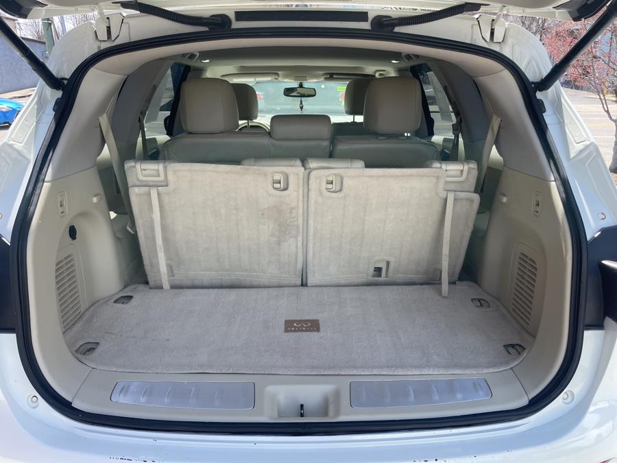 2013 Infiniti JX35 AWD 4dr, available for sale in Worcester, Massachusetts | Worcester Auto Outlet LLC. Worcester, Massachusetts 2013 Infiniti JX35 AWD 4dr, available for sale in Worcester, Massachusetts | Worcester Auto Outlet LLC. Worcester, Massachusetts