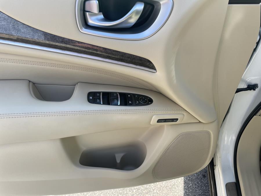 2013 Infiniti JX35 AWD 4dr, available for sale in Worcester, Massachusetts | Worcester Auto Outlet LLC. Worcester, Massachusetts 2013 Infiniti JX35 AWD 4dr, available for sale in Worcester, Massachusetts | Worcester Auto Outlet LLC. Worcester, Massachusetts