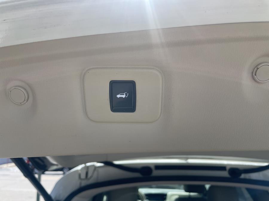 2013 Infiniti JX35 AWD 4dr, available for sale in Worcester, Massachusetts | Worcester Auto Outlet LLC. Worcester, Massachusetts 2013 Infiniti JX35 AWD 4dr, available for sale in Worcester, Massachusetts | Worcester Auto Outlet LLC. Worcester, Massachusetts