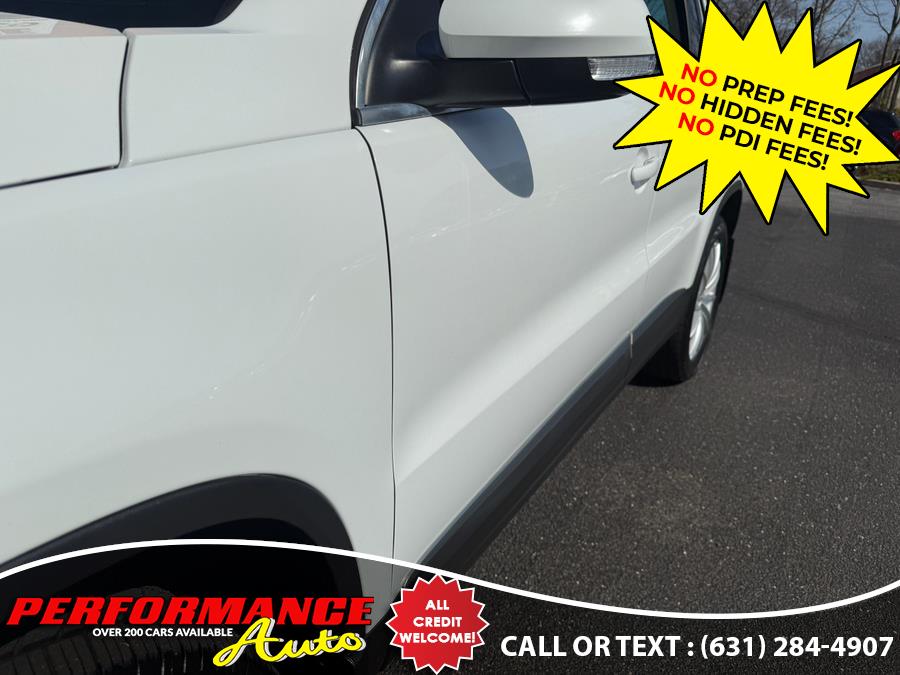 2016 Volkswagen Tiguan 4MOTION 4dr Auto SE, available for sale in Bohemia, New York | Performance Auto Inc. Bohemia, New York 2016 Volkswagen Tiguan 4MOTION 4dr Auto SE, available for sale in Bohemia, New York | Performance Auto Inc. Bohemia, New York