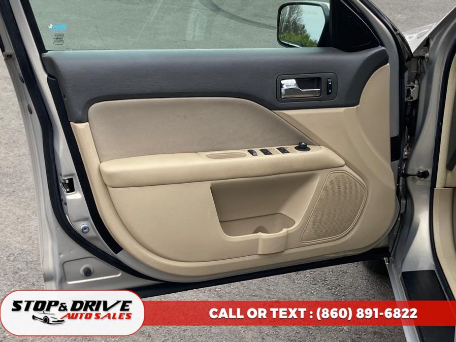 2010 Ford Fusion 4dr Sdn SE FWD, available for sale in East Windsor, Connecticut | Stop & Drive Auto Sales. East Windsor, Connecticut 2010 Ford Fusion 4dr Sdn SE FWD, available for sale in East Windsor, Connecticut | Stop & Drive Auto Sales. East Windsor, Connecticut