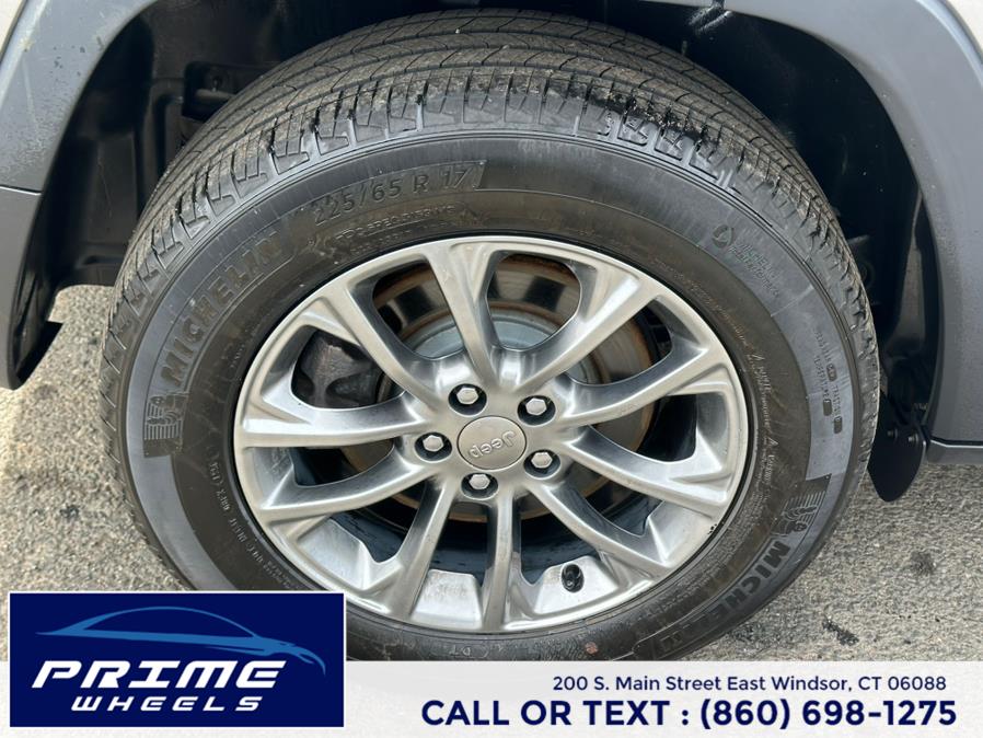 2019 Jeep Cherokee Latitude Plus 4x4, available for sale in East Windsor, Connecticut | Prime Wheels. East Windsor, Connecticut 2019 Jeep Cherokee Latitude Plus 4x4, available for sale in East Windsor, Connecticut | Prime Wheels. East Windsor, Connecticut