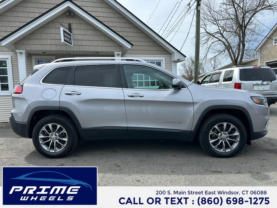 2019 Jeep Cherokee Latitude Plus 4x4, available for sale in East Windsor, Connecticut | Prime Wheels. East Windsor, Connecticut 2019 Jeep Cherokee Latitude Plus 4x4, available for sale in East Windsor, Connecticut | Prime Wheels. East Windsor, Connecticut