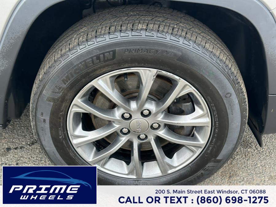 2019 Jeep Cherokee Latitude Plus 4x4, available for sale in East Windsor, Connecticut | Prime Wheels. East Windsor, Connecticut 2019 Jeep Cherokee Latitude Plus 4x4, available for sale in East Windsor, Connecticut | Prime Wheels. East Windsor, Connecticut