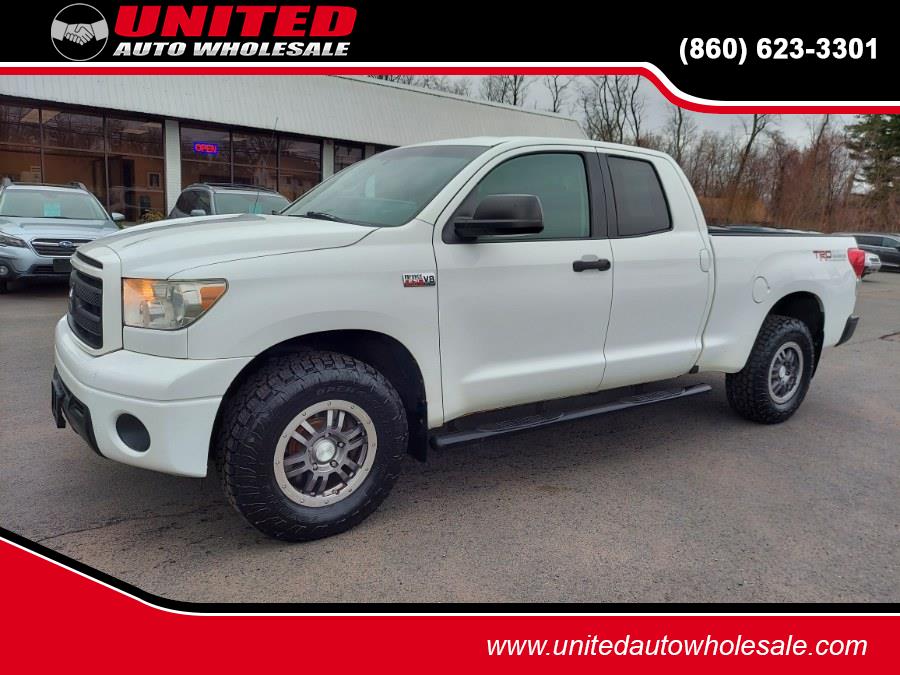 Used 2010 Toyota Tundra 4WD Truck in East Windsor, Connecticut | United Auto Sales of E Windsor, Inc. East Windsor, Connecticut