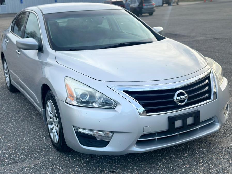 2015 Nissan Altima 4dr Sdn I4 2.5 S, available for sale in Springfield, Massachusetts | Auto Globe LLC. Springfield, Massachusetts 2015 Nissan Altima 4dr Sdn I4 2.5 S, available for sale in Springfield, Massachusetts | Auto Globe LLC. Springfield, Massachusetts
