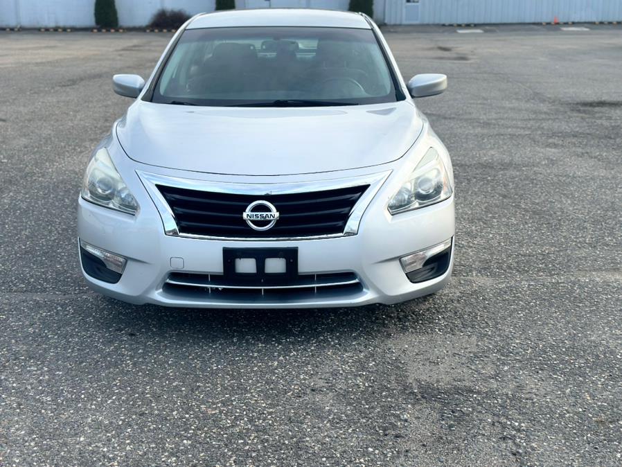 Used 2015 Nissan Altima in Springfield, Massachusetts | Auto Globe LLC. Springfield, Massachusetts