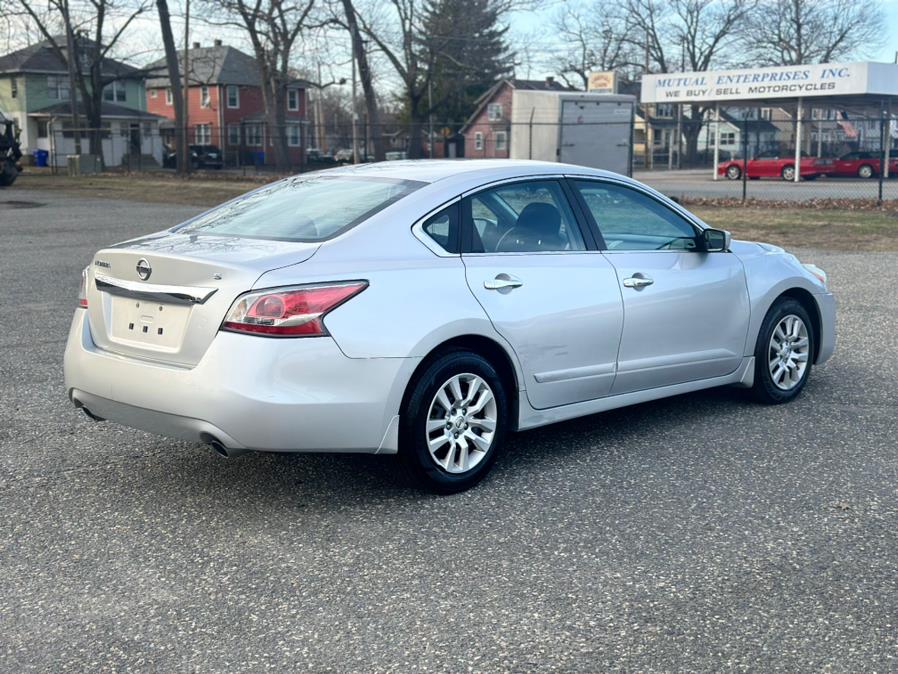 2015 Nissan Altima 4dr Sdn I4 2.5 S, available for sale in Springfield, Massachusetts | Auto Globe LLC. Springfield, Massachusetts 2015 Nissan Altima 4dr Sdn I4 2.5 S, available for sale in Springfield, Massachusetts | Auto Globe LLC. Springfield, Massachusetts