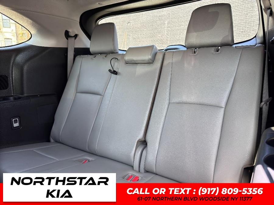 2022 Toyota Highlander XLE, available for sale in Woodside, New York | Northstar Kia - Used Cars Super Center. Woodside, New York 2022 Toyota Highlander XLE, available for sale in Woodside, New York | Northstar Kia - Used Cars Super Center. Woodside, New York