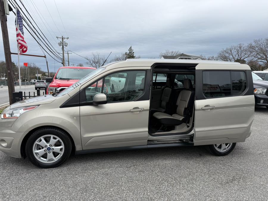 2016 Ford Transit Connect Wagon 4dr Wgn LWB Titanium w/Rear Liftgate, available for sale in Huntington Station, New York | Huntington Auto Mall. Huntington Station, New York 2016 Ford Transit Connect Wagon 4dr Wgn LWB Titanium w/Rear Liftgate, available for sale in Huntington Station, New York | Huntington Auto Mall. Huntington Station, New York