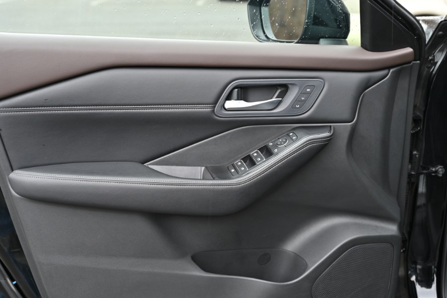 2023 Nissan Rogue SL, available for sale in Waterbury, Connecticut | Highline Car Connection. Waterbury, Connecticut 2023 Nissan Rogue SL, available for sale in Waterbury, Connecticut | Highline Car Connection. Waterbury, Connecticut