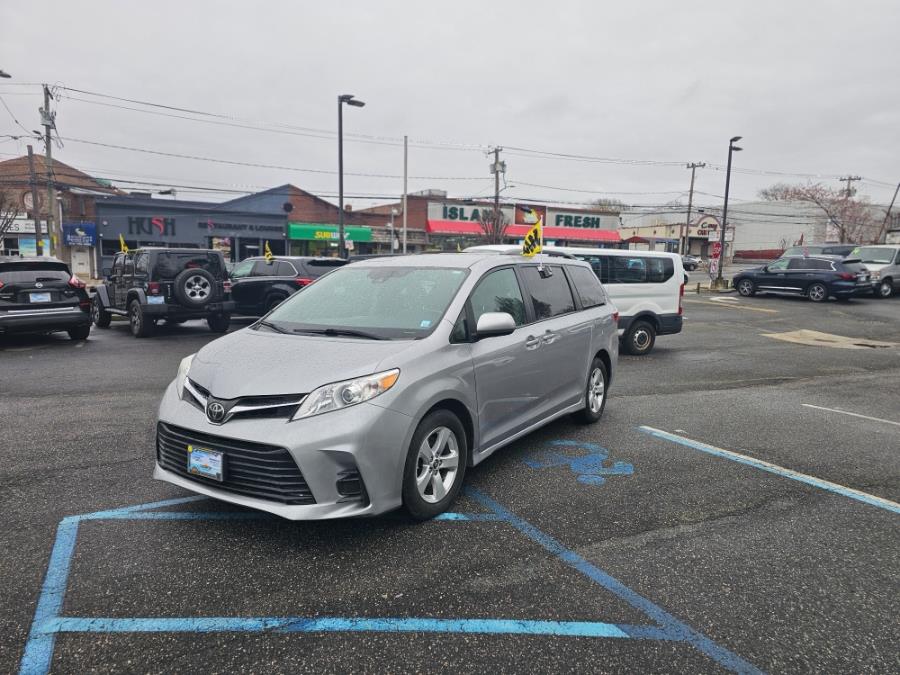 2018 Toyota Sienna LE Mobility FWD 7-Passenger Mobility (Natl), available for sale in Rosedale, New York | Sunrise Auto Sales. Rosedale, New York 2018 Toyota Sienna LE Mobility FWD 7-Passenger Mobility (Natl), available for sale in Rosedale, New York | Sunrise Auto Sales. Rosedale, New York