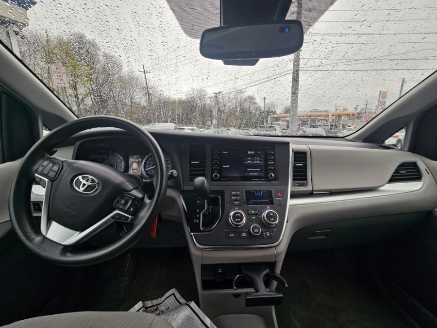 2018 Toyota Sienna LE Mobility FWD 7-Passenger Mobility (Natl), available for sale in Rosedale, New York | Sunrise Auto Sales. Rosedale, New York 2018 Toyota Sienna LE Mobility FWD 7-Passenger Mobility (Natl), available for sale in Rosedale, New York | Sunrise Auto Sales. Rosedale, New York