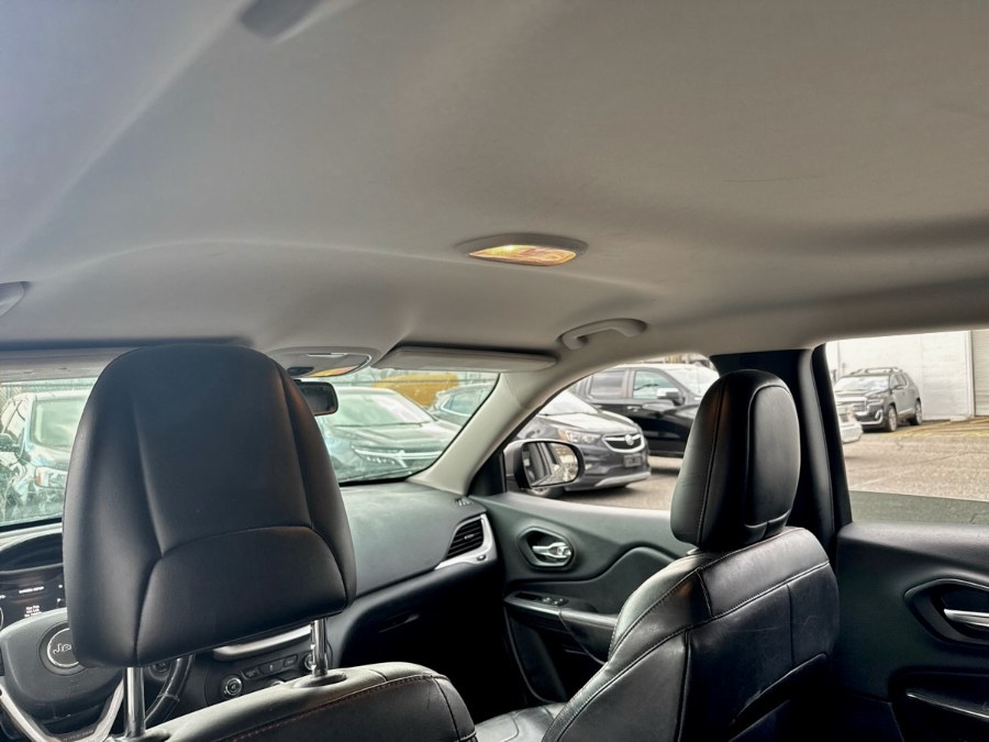 2014 Jeep Cherokee 4WD 4dr Trailhawk, available for sale in Manchester, New Hampshire | Second Street Auto Sales Inc. Manchester, New Hampshire 2014 Jeep Cherokee 4WD 4dr Trailhawk, available for sale in Manchester, New Hampshire | Second Street Auto Sales Inc. Manchester, New Hampshire