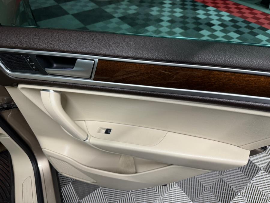 2016 Volkswagen Touareg 4dr V6 Lux, available for sale in West Babylon , New York | MP Motors Inc. West Babylon , New York 2016 Volkswagen Touareg 4dr V6 Lux, available for sale in West Babylon , New York | MP Motors Inc. West Babylon , New York