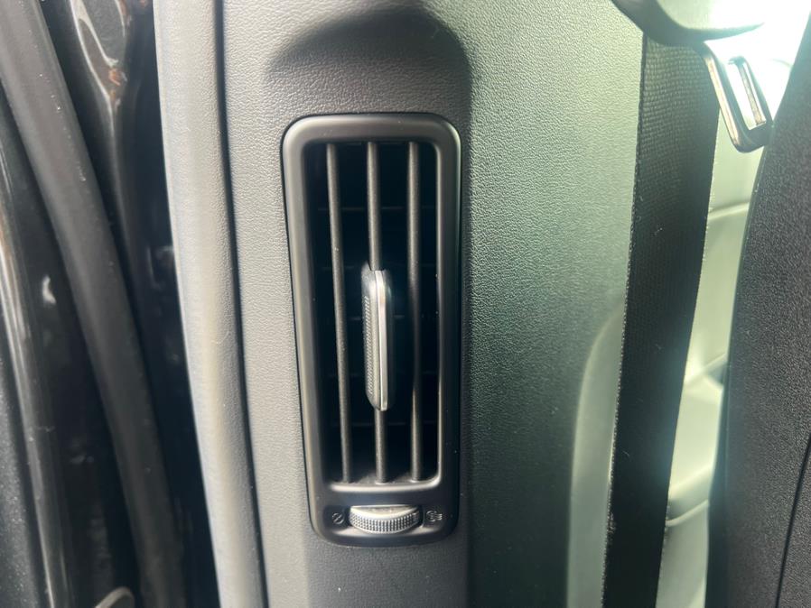 2022 Kia EV6 Wind RWD, available for sale in Daly City, California | Green Light Auto Wholesale. Daly City, California 2022 Kia EV6 Wind RWD, available for sale in Daly City, California | Green Light Auto Wholesale. Daly City, California