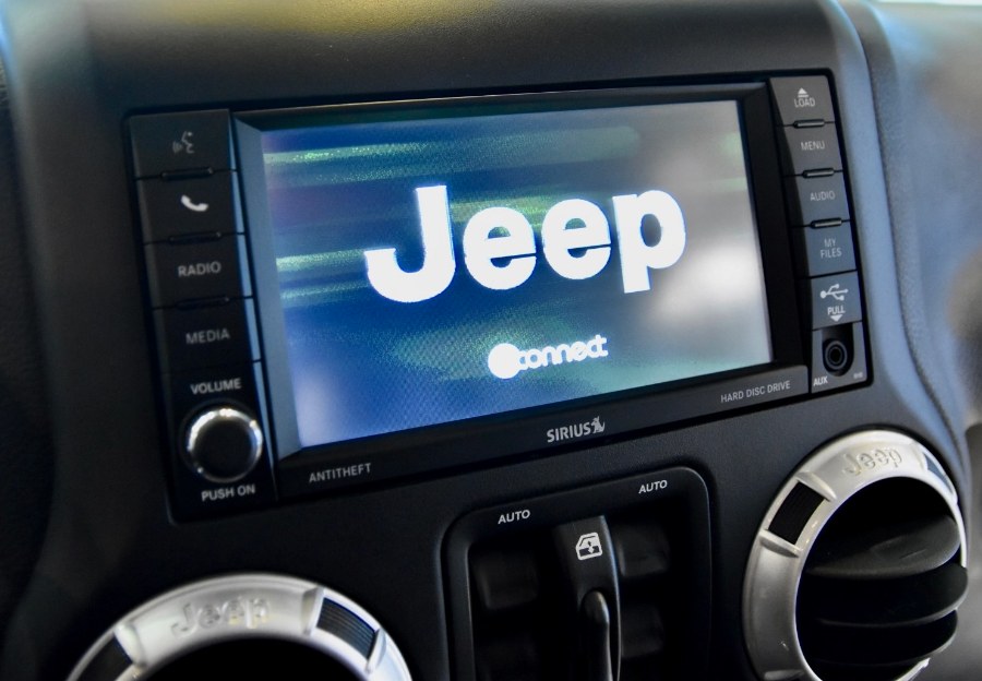 2016 Jeep Wrangler Unlimited 4WD 4dr Rubicon, available for sale in Manchester, New Hampshire | Second Street Auto Sales Inc. Manchester, New Hampshire 2016 Jeep Wrangler Unlimited 4WD 4dr Rubicon, available for sale in Manchester, New Hampshire | Second Street Auto Sales Inc. Manchester, New Hampshire