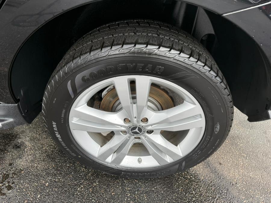 2014 Mercedes-Benz M-Class 4MATIC 4dr ML 350, available for sale in East Windsor, Connecticut | Century Auto And Truck. East Windsor, Connecticut 2014 Mercedes-Benz M-Class 4MATIC 4dr ML 350, available for sale in East Windsor, Connecticut | Century Auto And Truck. East Windsor, Connecticut