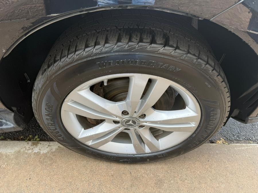 2014 Mercedes-Benz M-Class 4MATIC 4dr ML 350, available for sale in East Windsor, Connecticut | Century Auto And Truck. East Windsor, Connecticut 2014 Mercedes-Benz M-Class 4MATIC 4dr ML 350, available for sale in East Windsor, Connecticut | Century Auto And Truck. East Windsor, Connecticut