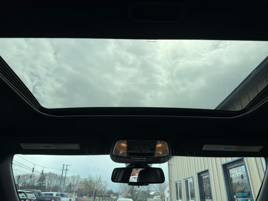 2015 Jeep Grand Cherokee 4WD 4dr Altitude, available for sale in East Windsor, Connecticut | Century Auto And Truck. East Windsor, Connecticut 2015 Jeep Grand Cherokee 4WD 4dr Altitude, available for sale in East Windsor, Connecticut | Century Auto And Truck. East Windsor, Connecticut