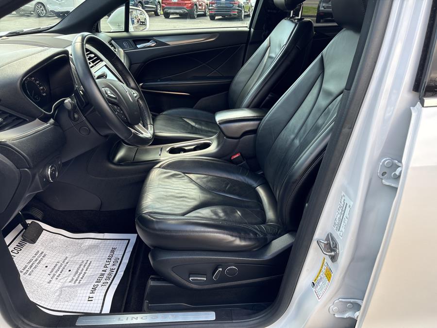2017 Lincoln MKC Select AWD, available for sale in Old Saybrook, Connecticut | Saybrook Auto Barn. Old Saybrook, Connecticut 2017 Lincoln MKC Select AWD, available for sale in Old Saybrook, Connecticut | Saybrook Auto Barn. Old Saybrook, Connecticut
