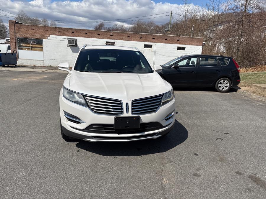 2017 Lincoln MKC Select AWD, available for sale in Old Saybrook, Connecticut | Saybrook Auto Barn. Old Saybrook, Connecticut 2017 Lincoln MKC Select AWD, available for sale in Old Saybrook, Connecticut | Saybrook Auto Barn. Old Saybrook, Connecticut