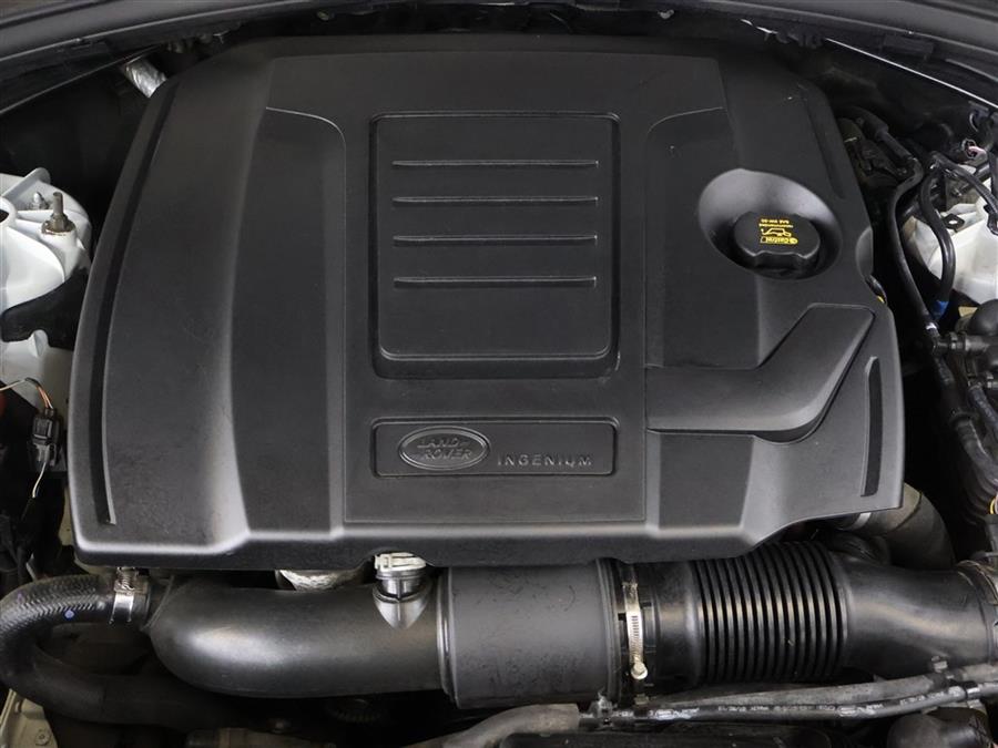 2019 Land Rover Range Rover Velar R-DYNAMIC SE, available for sale in Paterson, New Jersey | Fast Track Motors. Paterson, New Jersey 2019 Land Rover Range Rover Velar R-DYNAMIC SE, available for sale in Paterson, New Jersey | Fast Track Motors. Paterson, New Jersey