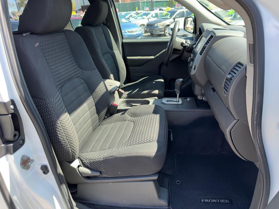 2021 Nissan Frontier King Cab 4x4 SV Auto, available for sale in Irvington , New Jersey | Auto Haus of Irvington Corp. Irvington , New Jersey 2021 Nissan Frontier King Cab 4x4 SV Auto, available for sale in Irvington , New Jersey | Auto Haus of Irvington Corp. Irvington , New Jersey