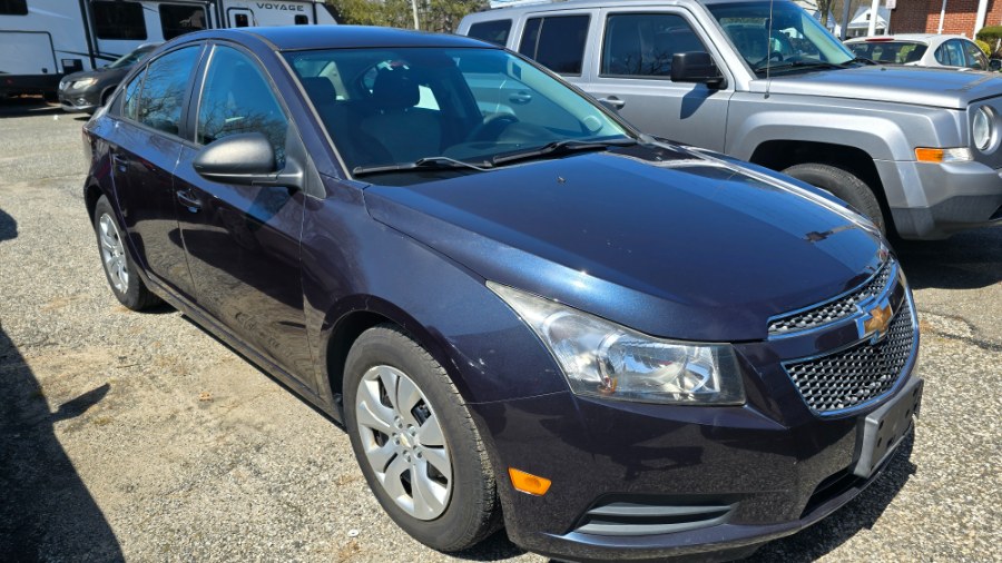 2014 Chevrolet Cruze 4dr Sdn Auto LS, available for sale in Patchogue, New York | Romaxx Truxx. Patchogue, New York 2014 Chevrolet Cruze 4dr Sdn Auto LS, available for sale in Patchogue, New York | Romaxx Truxx. Patchogue, New York