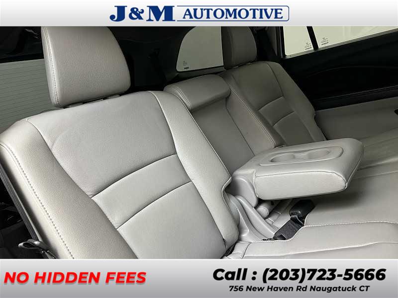2017 Honda Pilot EX-L, available for sale in Naugatuck, Connecticut | J&M Automotive Sls&Svc LLC. Naugatuck, Connecticut 2017 Honda Pilot EX-L, available for sale in Naugatuck, Connecticut | J&M Automotive Sls&Svc LLC. Naugatuck, Connecticut