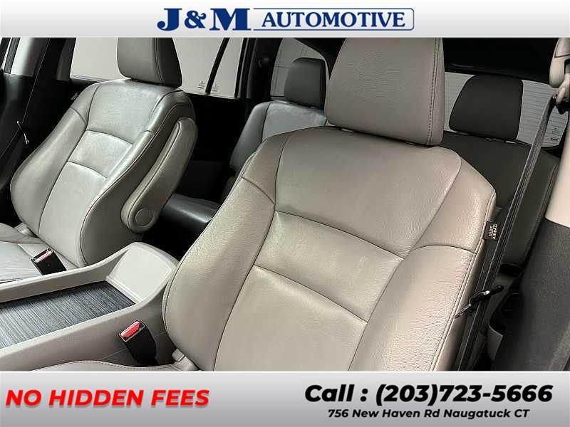 2017 Honda Pilot EX-L, available for sale in Naugatuck, Connecticut | J&M Automotive Sls&Svc LLC. Naugatuck, Connecticut 2017 Honda Pilot EX-L, available for sale in Naugatuck, Connecticut | J&M Automotive Sls&Svc LLC. Naugatuck, Connecticut