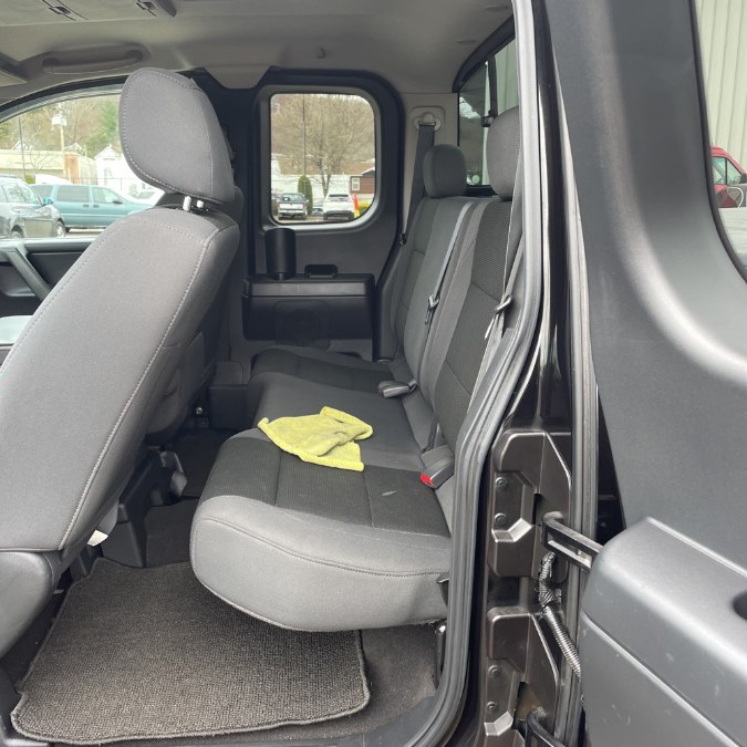 2008 Nissan Titan 4WD King Cab SWB SE, available for sale in Naugatuck, Connecticut | Riverside Motorcars, LLC. Naugatuck, Connecticut 2008 Nissan Titan 4WD King Cab SWB SE, available for sale in Naugatuck, Connecticut | Riverside Motorcars, LLC. Naugatuck, Connecticut