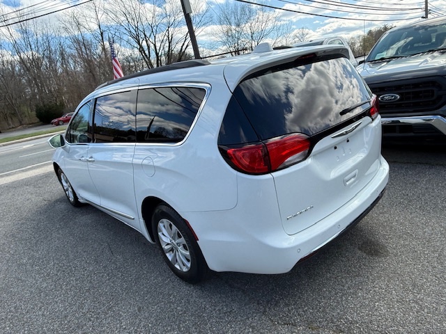 2017 Chrysler Pacifica Touring-L FWD, available for sale in Huntington Station, New York | Huntington Auto Mall. Huntington Station, New York 2017 Chrysler Pacifica Touring-L FWD, available for sale in Huntington Station, New York | Huntington Auto Mall. Huntington Station, New York