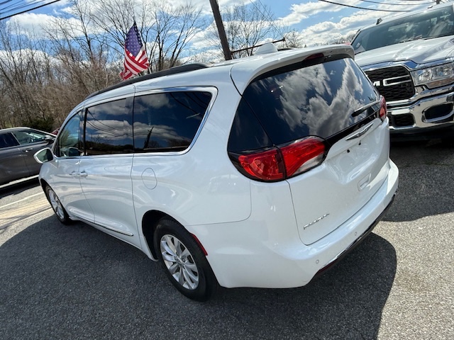2017 Chrysler Pacifica Touring-L FWD, available for sale in Huntington Station, New York | Huntington Auto Mall. Huntington Station, New York 2017 Chrysler Pacifica Touring-L FWD, available for sale in Huntington Station, New York | Huntington Auto Mall. Huntington Station, New York
