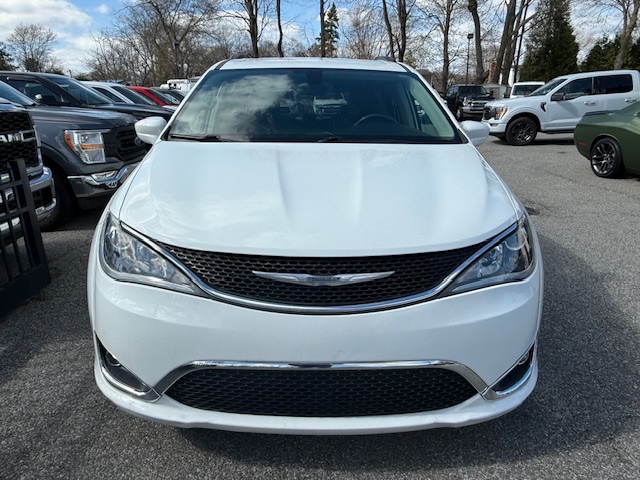 2017 Chrysler Pacifica Touring-L FWD, available for sale in Huntington Station, New York | Huntington Auto Mall. Huntington Station, New York 2017 Chrysler Pacifica Touring-L FWD, available for sale in Huntington Station, New York | Huntington Auto Mall. Huntington Station, New York