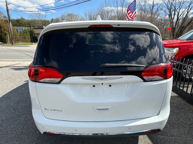 2017 Chrysler Pacifica Touring-L FWD, available for sale in Huntington Station, New York | Huntington Auto Mall. Huntington Station, New York 2017 Chrysler Pacifica Touring-L FWD, available for sale in Huntington Station, New York | Huntington Auto Mall. Huntington Station, New York