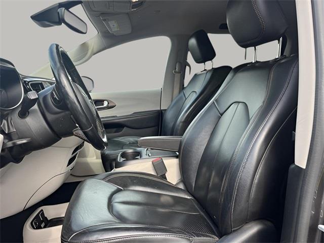 2019 Chrysler Pacifica Touring L Plus, available for sale in Stratford, Connecticut | Wiz Leasing Inc. Stratford, Connecticut 2019 Chrysler Pacifica Touring L Plus, available for sale in Stratford, Connecticut | Wiz Leasing Inc. Stratford, Connecticut