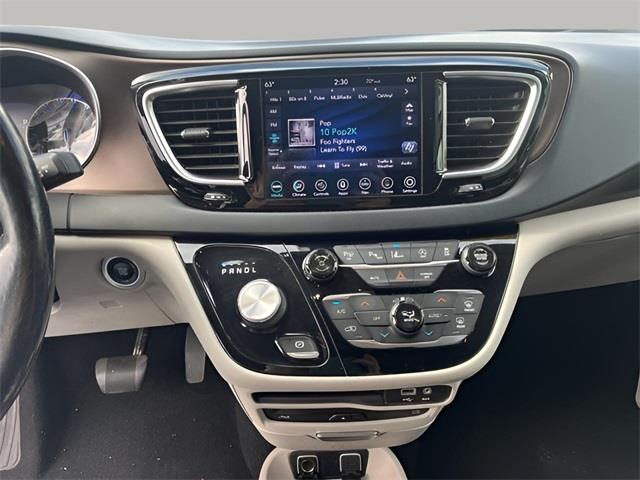 2019 Chrysler Pacifica Touring L Plus, available for sale in Stratford, Connecticut | Wiz Leasing Inc. Stratford, Connecticut 2019 Chrysler Pacifica Touring L Plus, available for sale in Stratford, Connecticut | Wiz Leasing Inc. Stratford, Connecticut