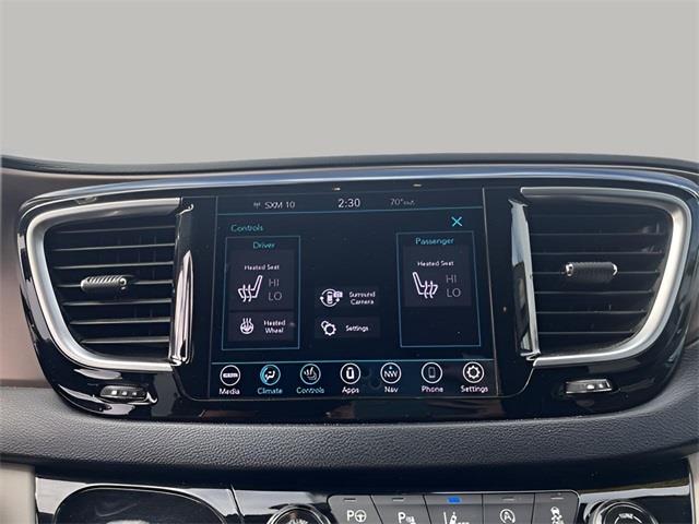 2019 Chrysler Pacifica Touring L Plus, available for sale in Stratford, Connecticut | Wiz Leasing Inc. Stratford, Connecticut 2019 Chrysler Pacifica Touring L Plus, available for sale in Stratford, Connecticut | Wiz Leasing Inc. Stratford, Connecticut