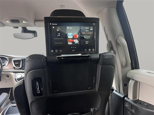 2019 Chrysler Pacifica Touring L Plus, available for sale in Stratford, Connecticut | Wiz Leasing Inc. Stratford, Connecticut 2019 Chrysler Pacifica Touring L Plus, available for sale in Stratford, Connecticut | Wiz Leasing Inc. Stratford, Connecticut