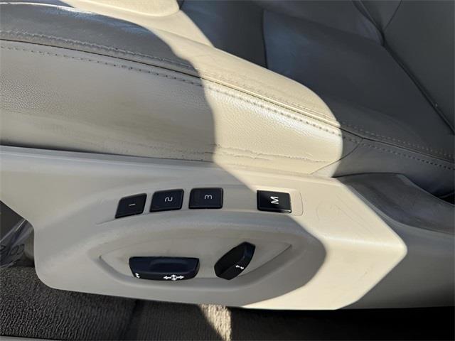 2015 Volvo Xc60 T6, available for sale in Stratford, Connecticut | Wiz Leasing Inc. Stratford, Connecticut 2015 Volvo Xc60 T6, available for sale in Stratford, Connecticut | Wiz Leasing Inc. Stratford, Connecticut