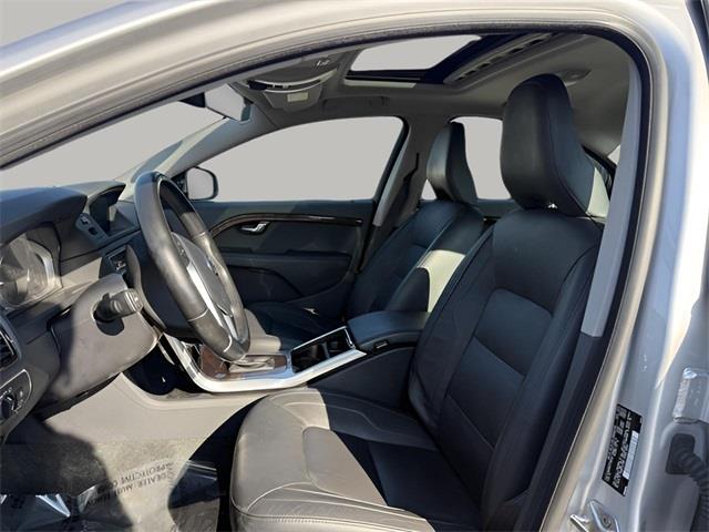 2015 Volvo S80 T6, available for sale in Stratford, Connecticut | Wiz Leasing Inc. Stratford, Connecticut 2015 Volvo S80 T6, available for sale in Stratford, Connecticut | Wiz Leasing Inc. Stratford, Connecticut