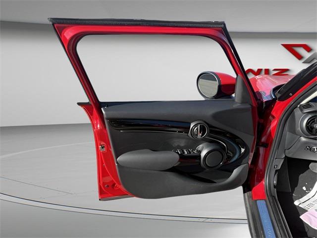 2023 Mini Cooper s Signature, available for sale in Stratford, Connecticut | Wiz Leasing Inc. Stratford, Connecticut 2023 Mini Cooper s Signature, available for sale in Stratford, Connecticut | Wiz Leasing Inc. Stratford, Connecticut