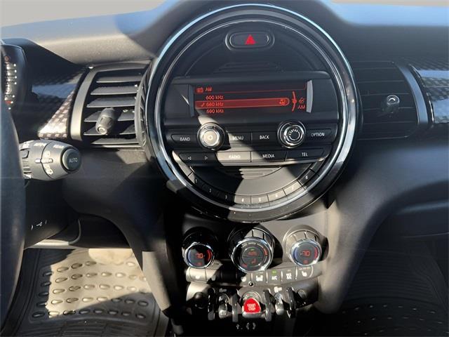 2015 Mini Cooper s Base, available for sale in Stratford, Connecticut | Wiz Leasing Inc. Stratford, Connecticut 2015 Mini Cooper s Base, available for sale in Stratford, Connecticut | Wiz Leasing Inc. Stratford, Connecticut