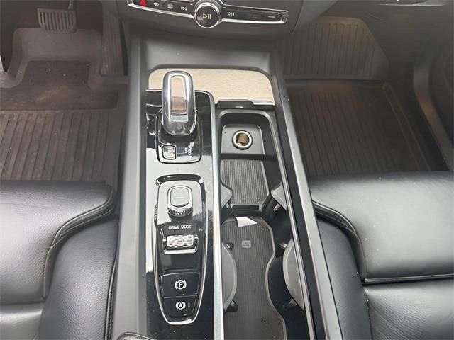 2018 Volvo Xc60 Hybrid T8 Inscription, available for sale in Stratford, Connecticut | Wiz Leasing Inc. Stratford, Connecticut 2018 Volvo Xc60 Hybrid T8 Inscription, available for sale in Stratford, Connecticut | Wiz Leasing Inc. Stratford, Connecticut